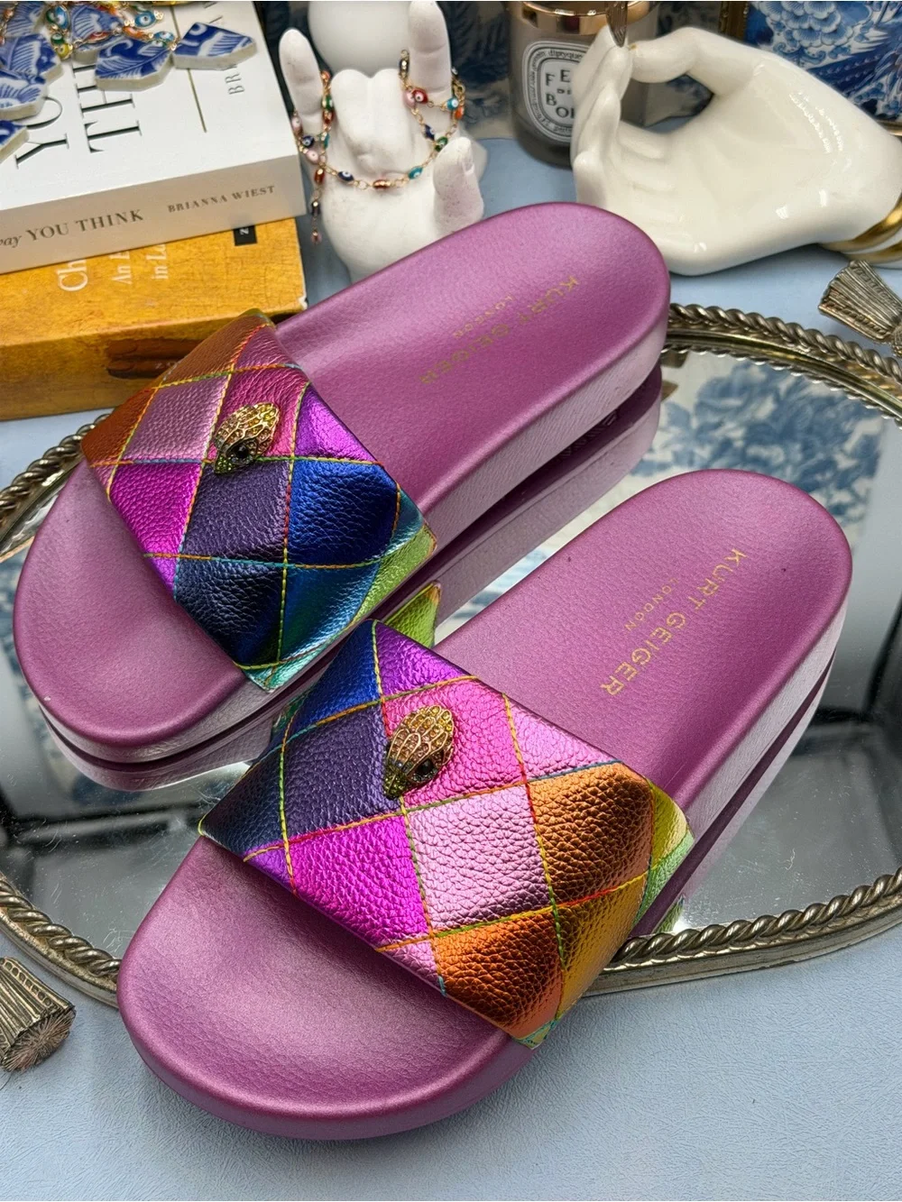 🆕 KURT GEIGER LONDON 🧿 NWOT Meena Eagle Metallic Diamond Slide, Sz 36.5 US 6.5